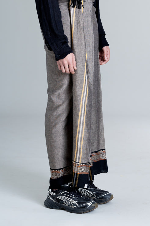 CHUNAKKARA Hand Woven Light weight Single Mundu with Jaccquard