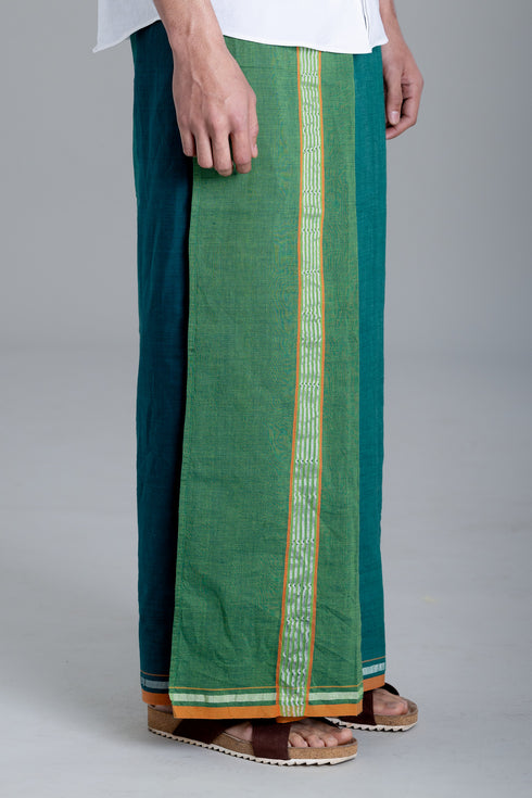 VADAKARA Reversible Kasavu Mundu