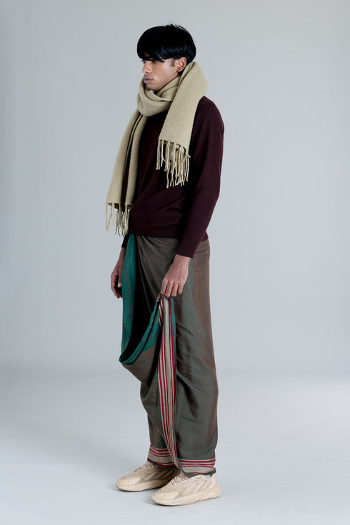 KAINIKKARA Hand Woven Light weight Single Mundu with Jaccquard