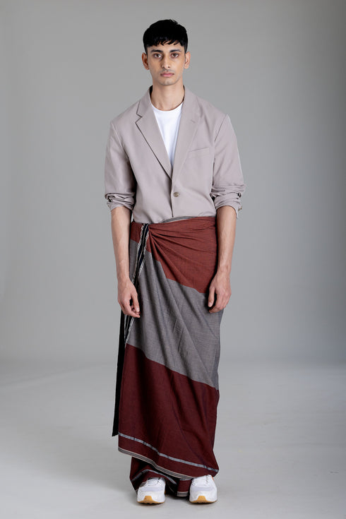 MULLAKKARA Hand Woven Kasavu Mundu