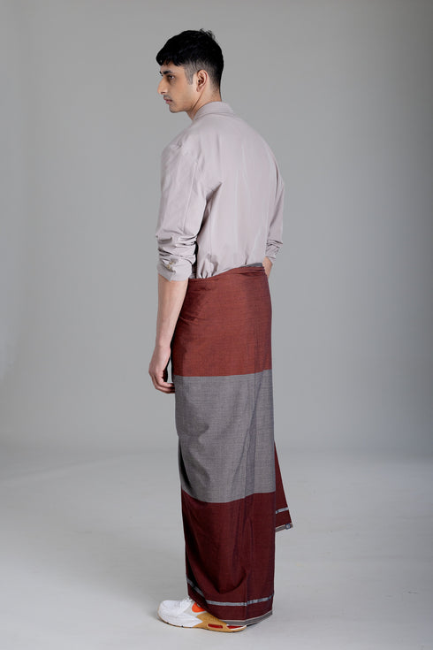 MULLAKKARA Hand Woven Kasavu Mundu