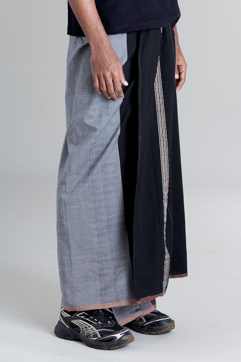 PRAYIKKARA Hand Woven Kasavu Mundu