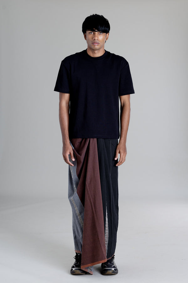 PRAYIKKARA Hand Woven Kasavu Mundu